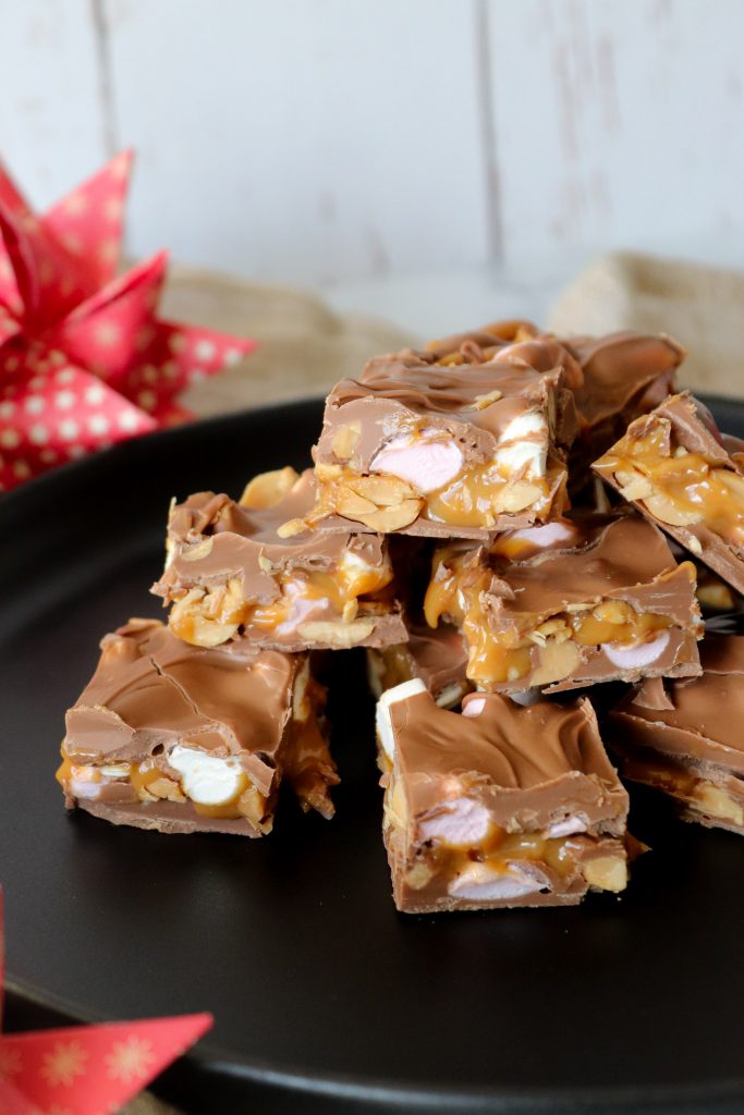 Chokolade Med Peanuts, Karamel Og Skumfiduser