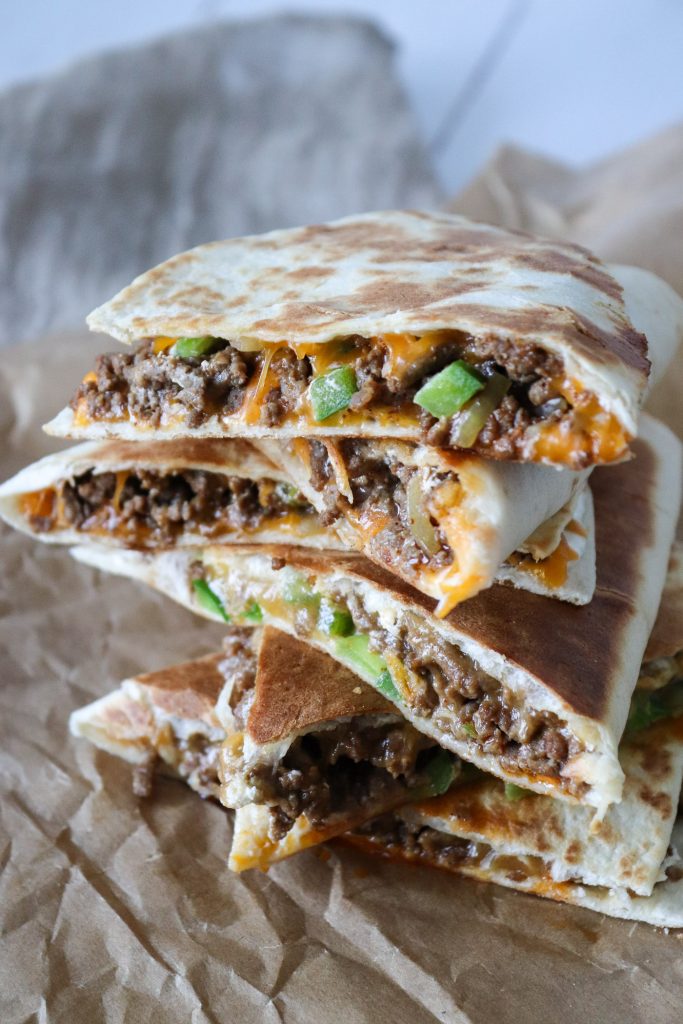 Taco Quesadillas Med Krydret Oksekød Og Cheddar
