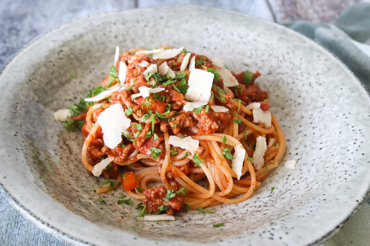 Skøn Spaghetti Bolognese Med Røget Bacon - Nem Aftensmad