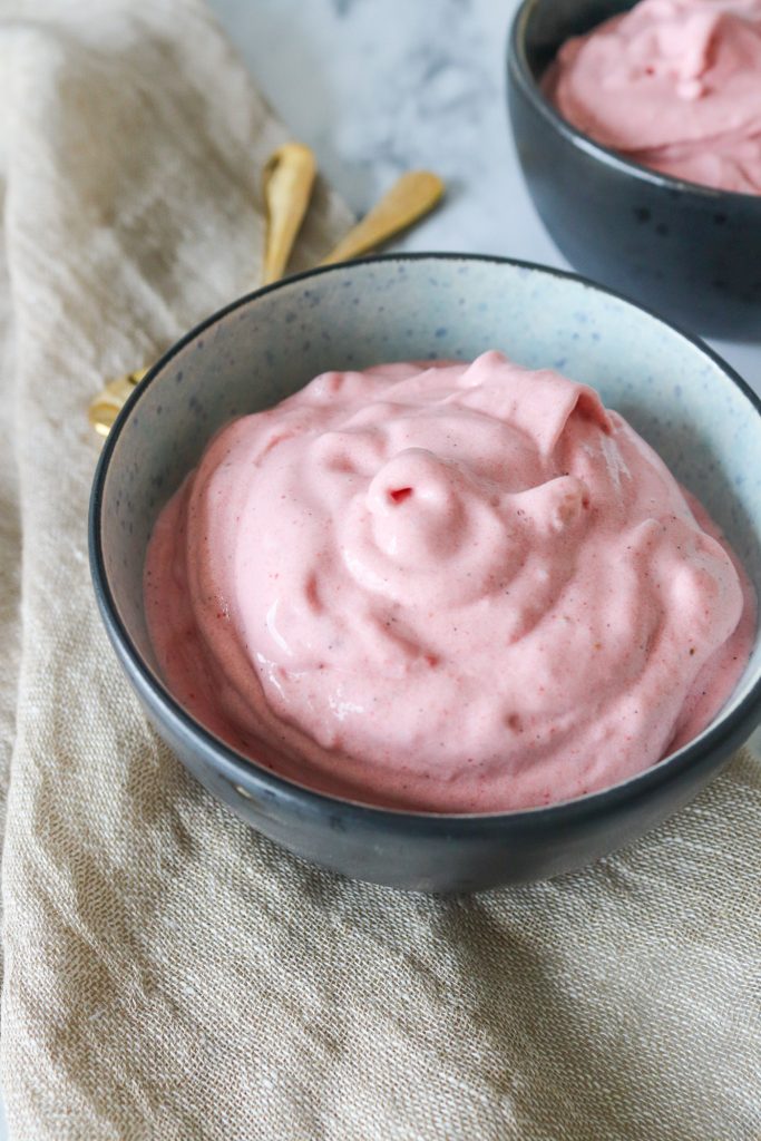 Lækker Cremet Softice På 5 Minutter Med Vanilje, Jordbær Og Banan