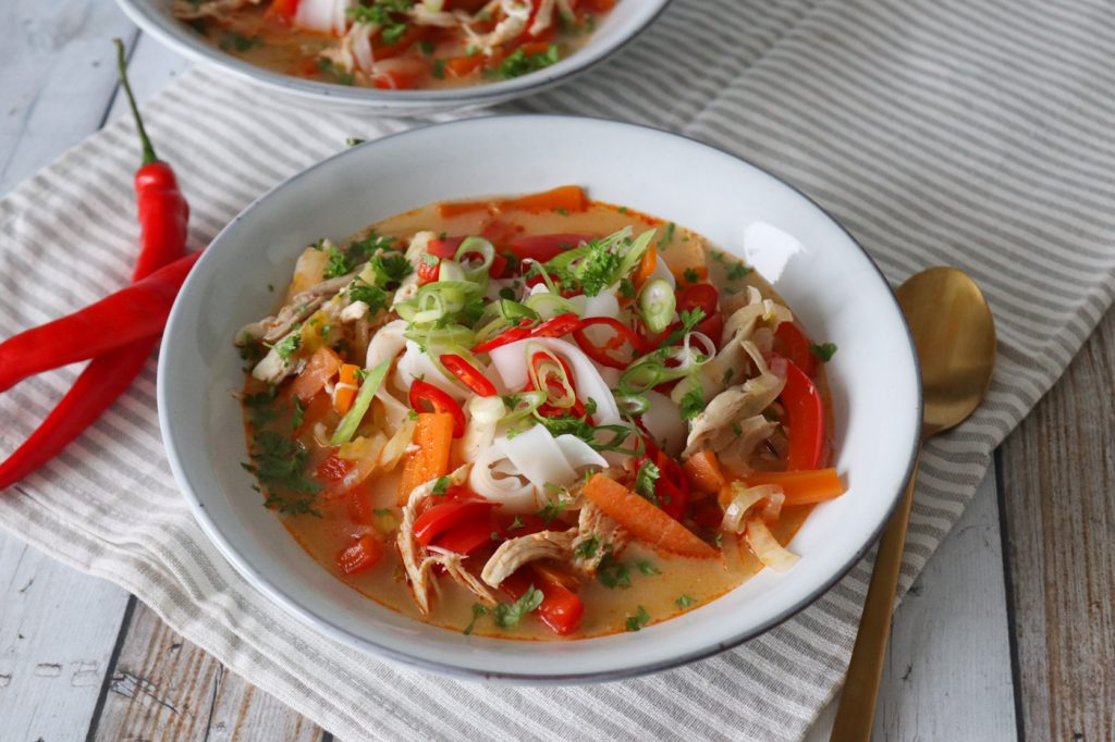 Asiatisk Inspireret Suppe Med Kylling