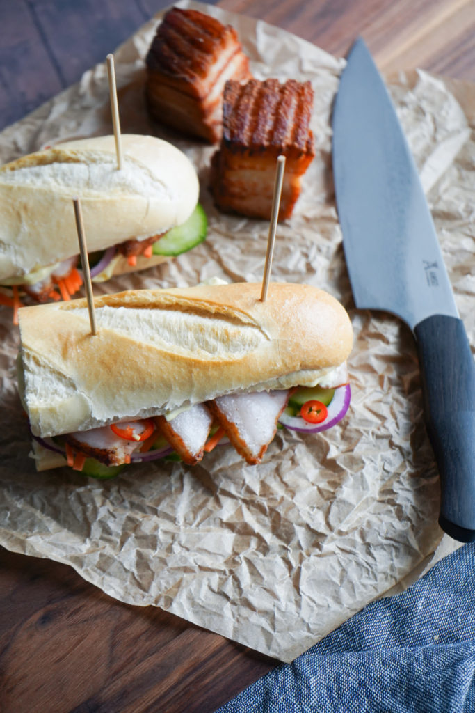 Sandwich Med Ribbensteg Og Sennepsmayo