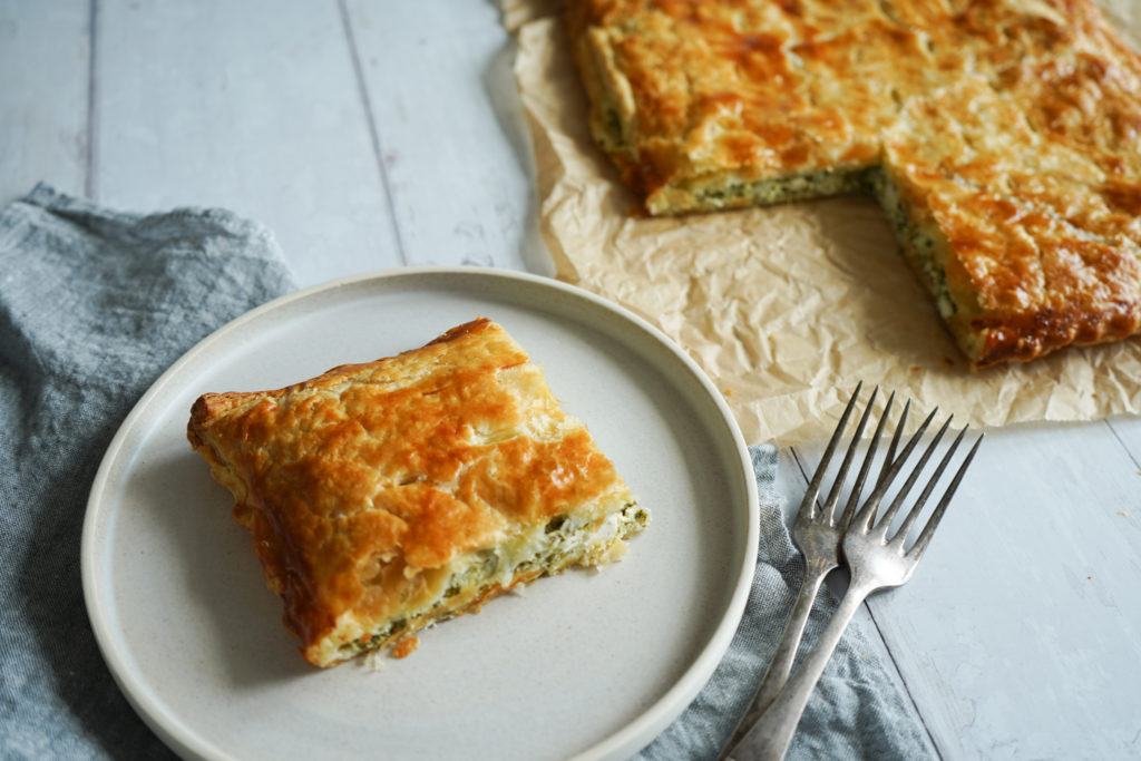 Butterdejstærte Med Feta Og Spinat