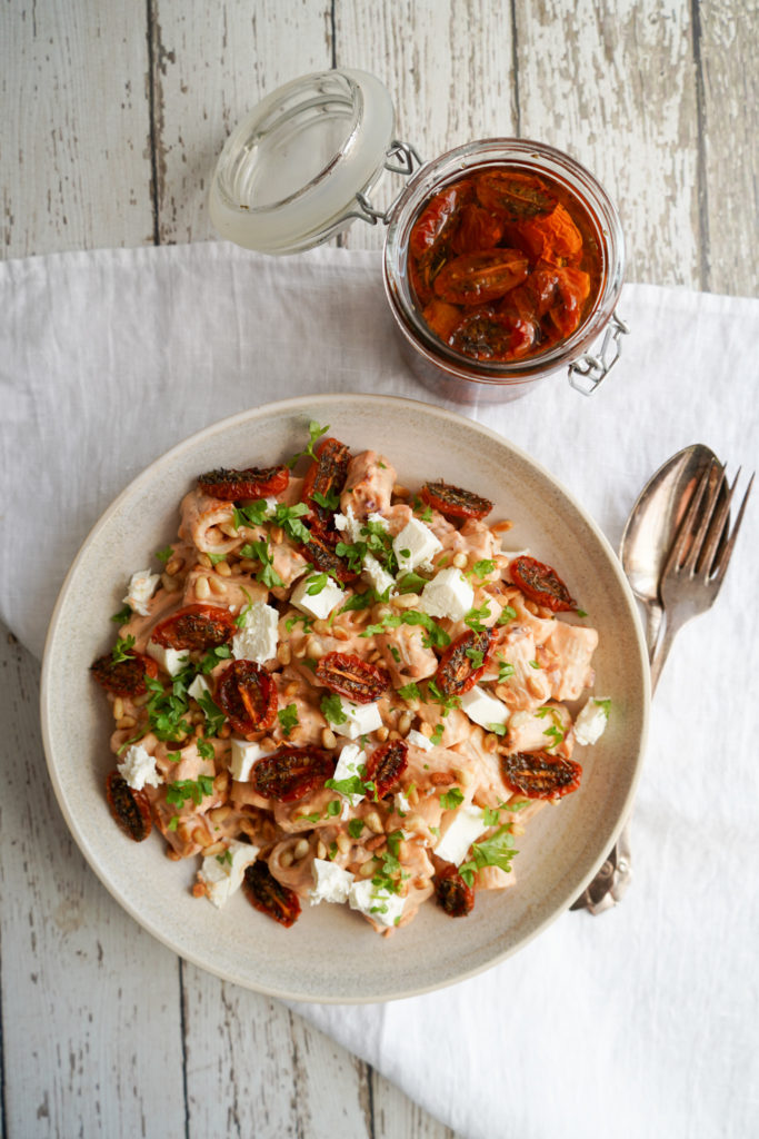 Pastasalat Med Tomatdressing