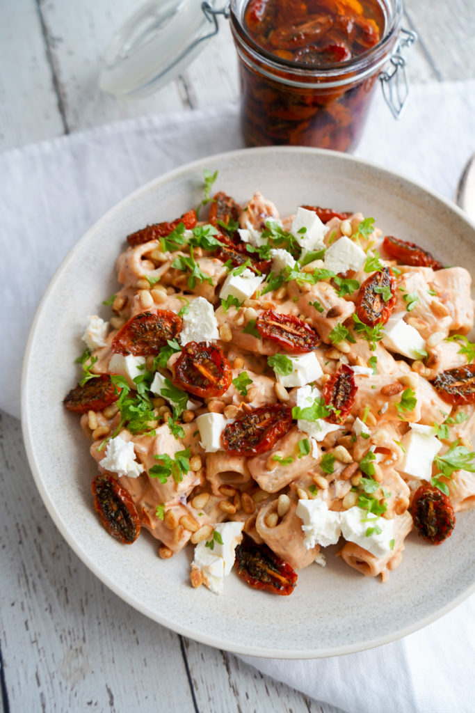 Pastasalat Med Tomatdressing