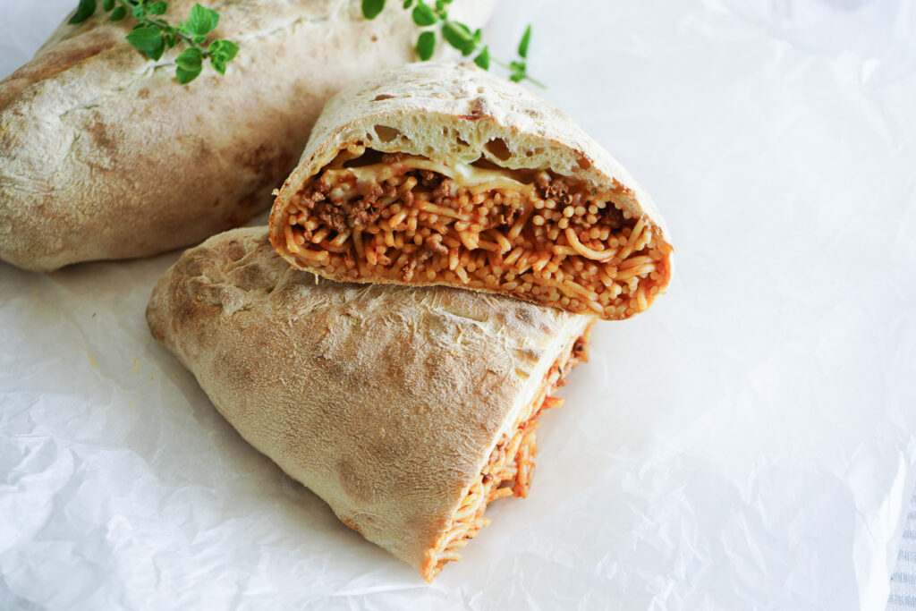 Calzone Spaghetti Bolognese