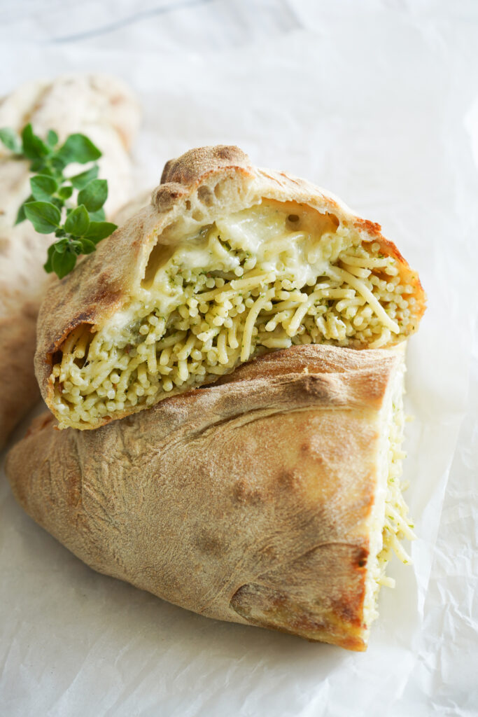 Calzone Med Spaghetti Og Pesto