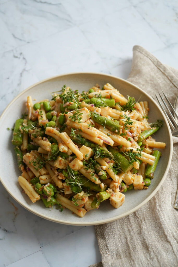 Pastasalat med tomatpesto