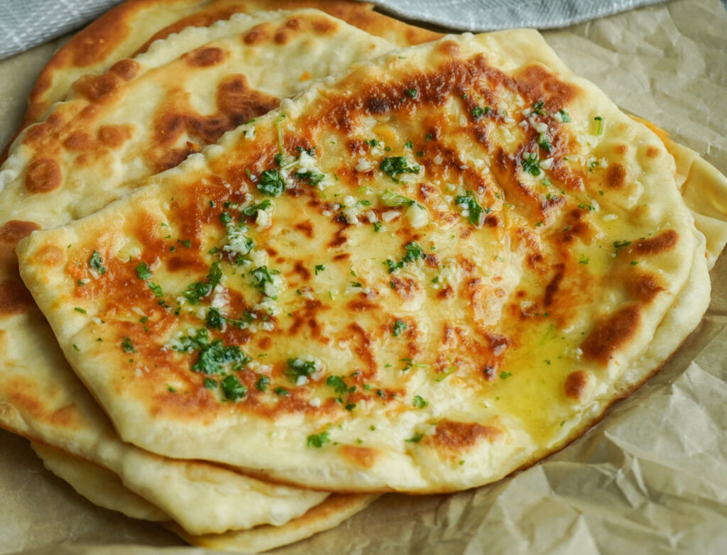 Naanbrød med ost