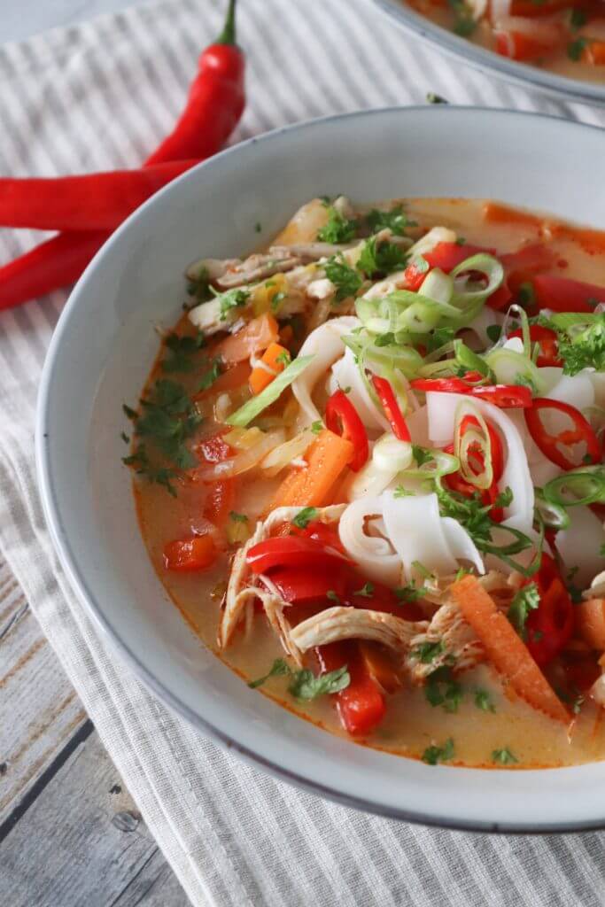 Asiatisk suppe med kylling