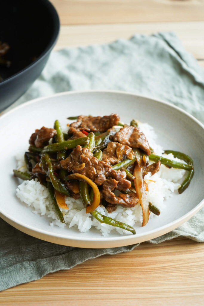 Oksekød med grønne bønner - opskrift på grønne bønner med oksekød - oksekød og grønne bønner opskrift