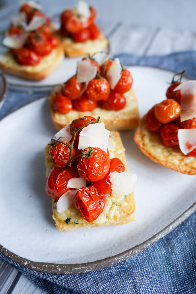Hvidløgsbrød Med Vesterhavsost