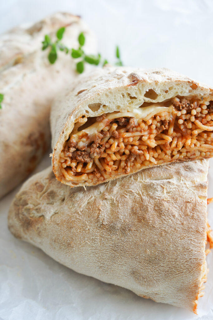 Calzone Spaghetti Bolognese