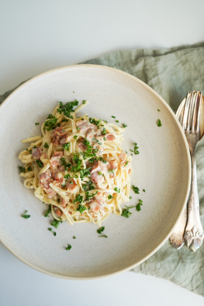 Pasta I Parmesansauce Med Bacon