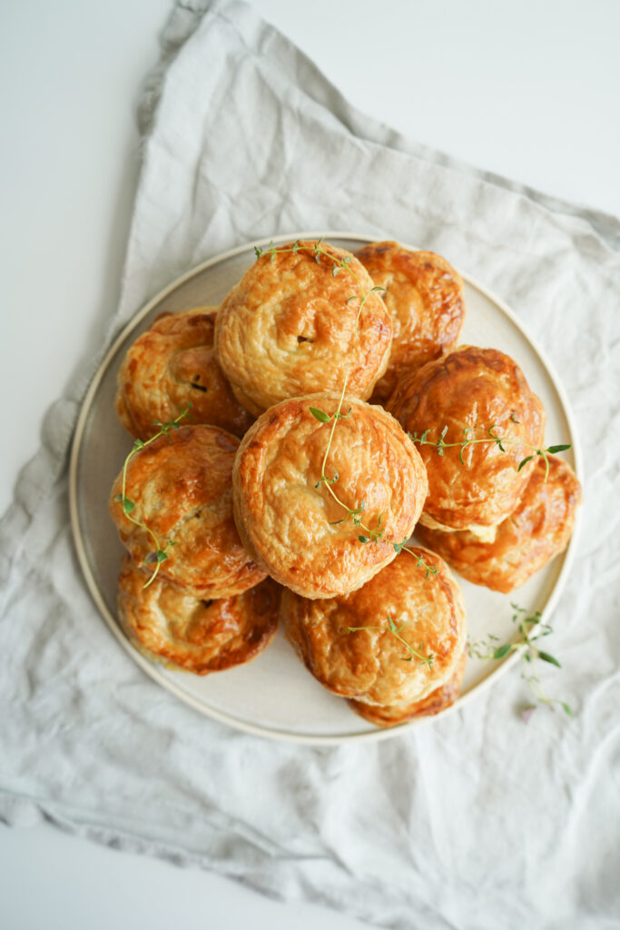 Butterdejshapsere Med Havarti, Bacon Og Timian