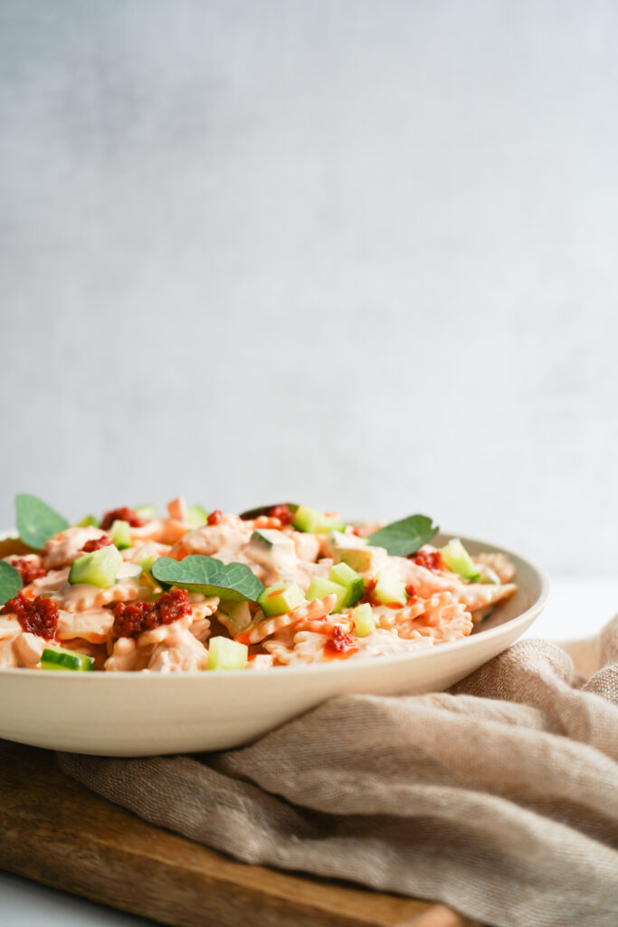 Spicy Cremet Pastasalat Med Fetadressing