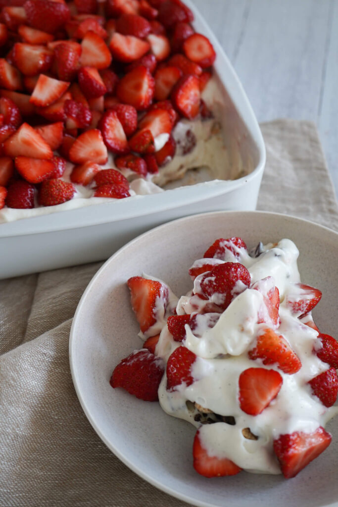 Jordbærdessert Med Makroner