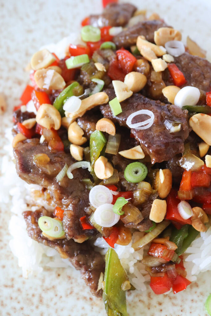 Mongolian Beef Med Grøntsager - Steak Strimler I Sauce Med Grøntsager