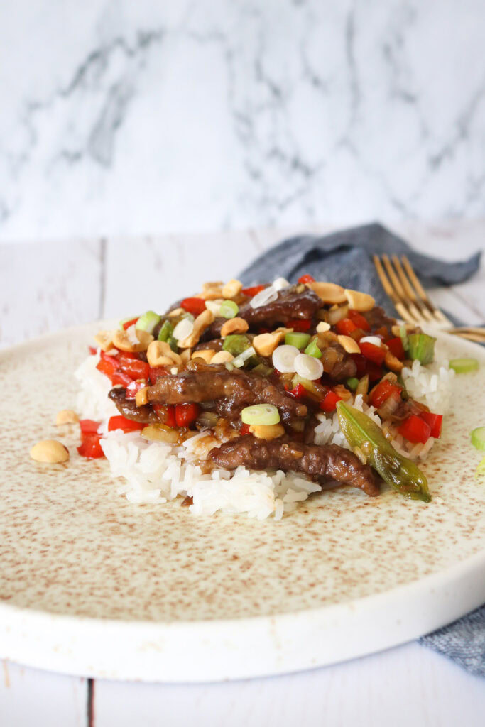 Mongolian Beef Med Grøntsager - Steak Strimler I Sauce Med Grøntsager