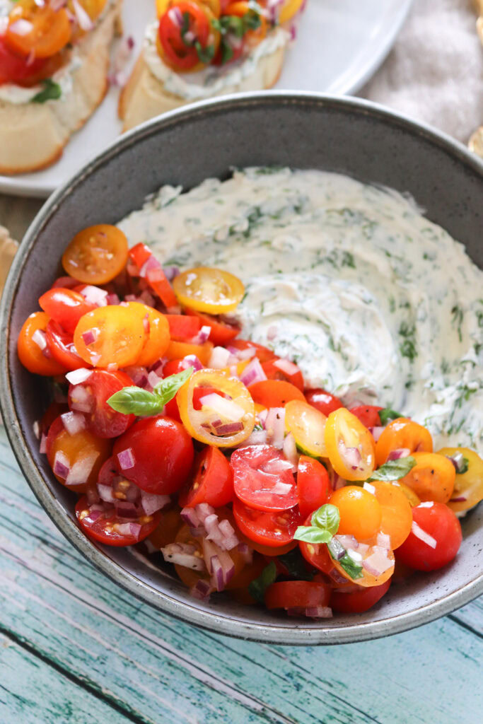 De Bedste Brødhapsere Med Flødeost Og Tomatsalat
