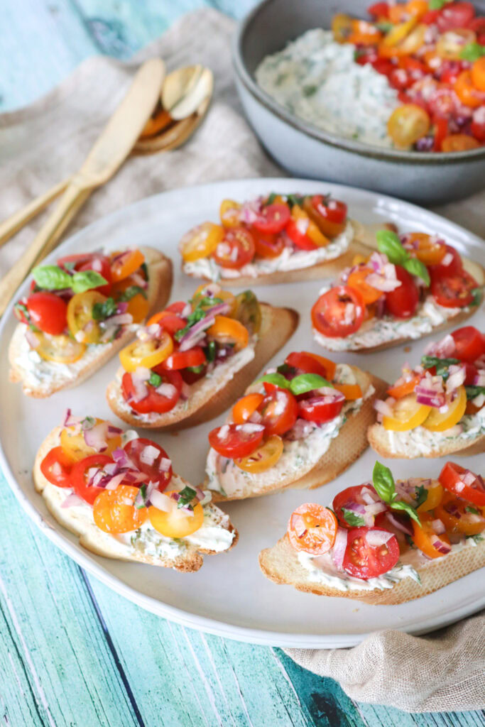 De Bedste Brødhapsere Med Flødeost Og Tomatsalat