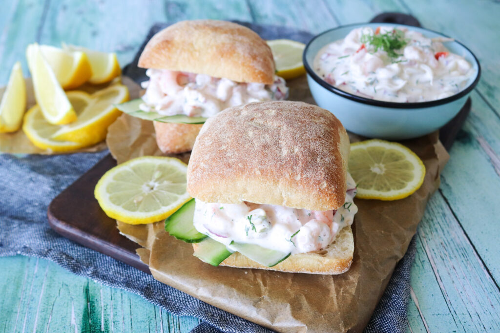 Hjemmelavet Rejesalat - Den Bedste Sandwich Med Rejesalat