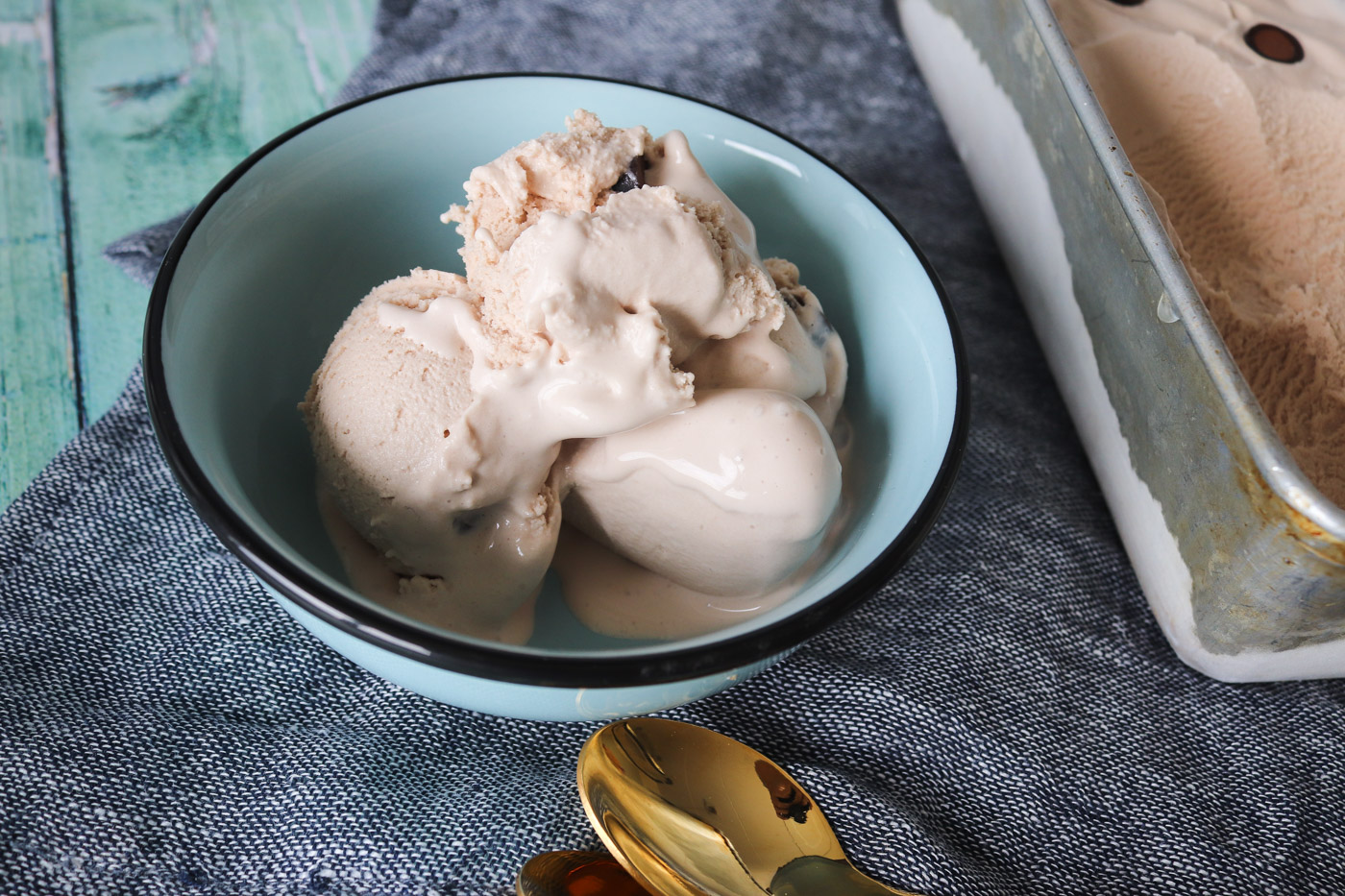 Is Med Chokofanter - Chokofant-is