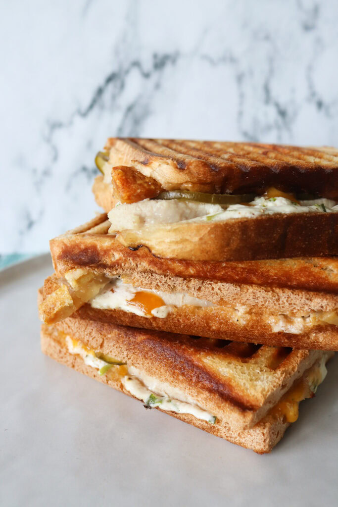 Flæskestegssandwich - Den Bedste Toast Med Flæskesteg
