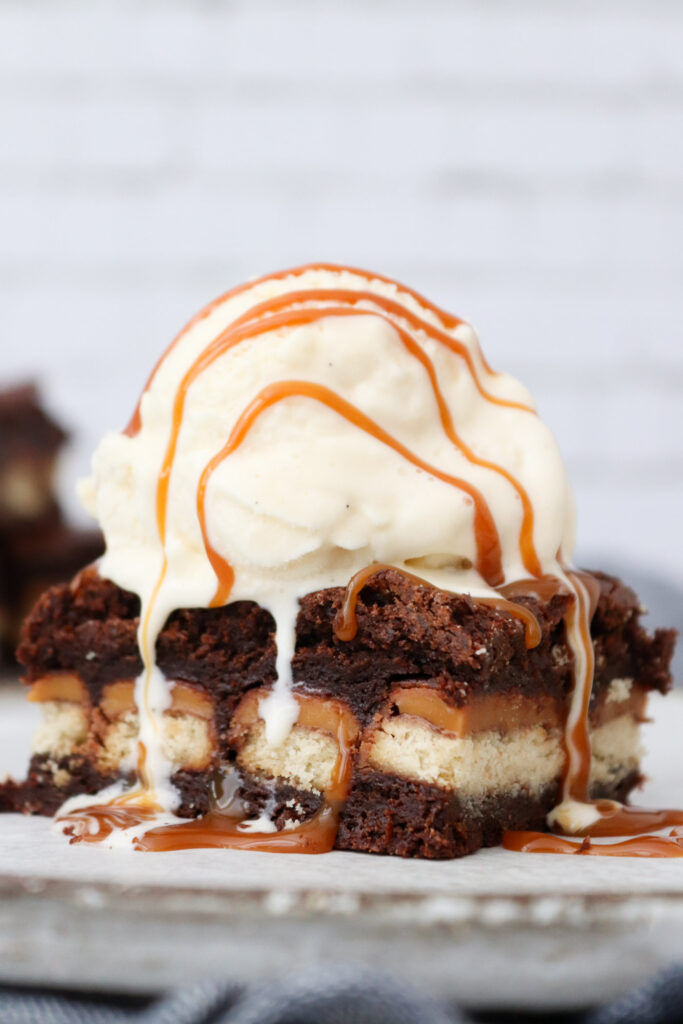 Fudgy Brownie Med Twix - Opskrift På Den Bedste Brownie