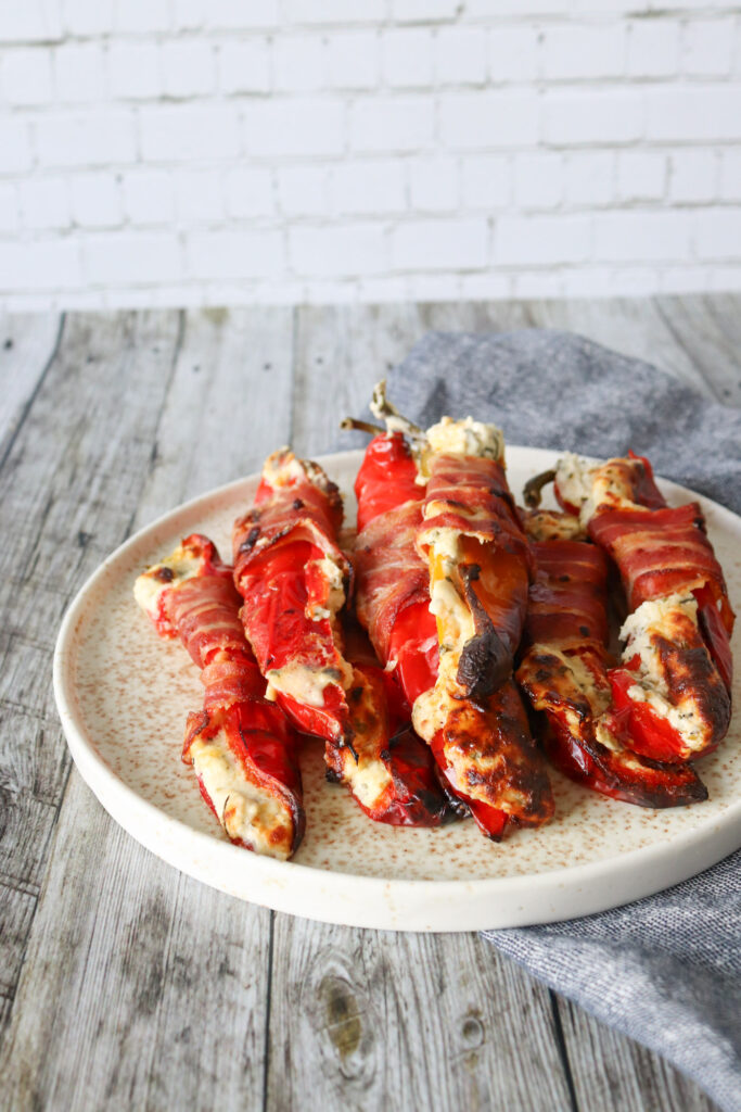 Fyldte Snackpeber Med Flødeost Og Bacon - Perfekt Tilbehør