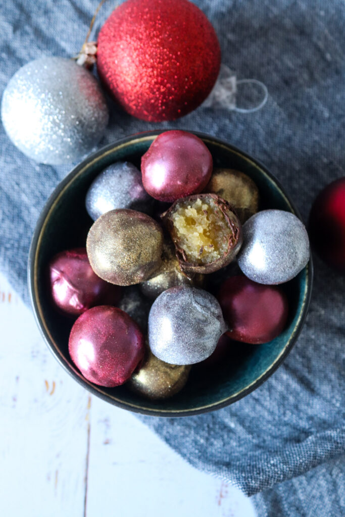 Konfekt Med Baileys Og Marcipan - Spiselige Julekugler - Juleslik