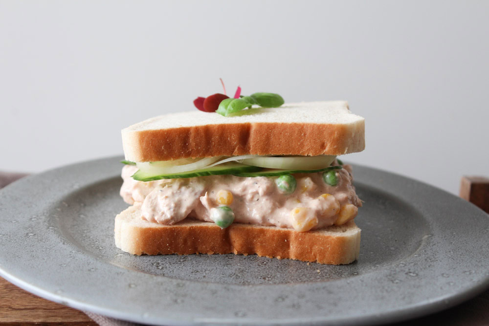 Tunsalatsandwich