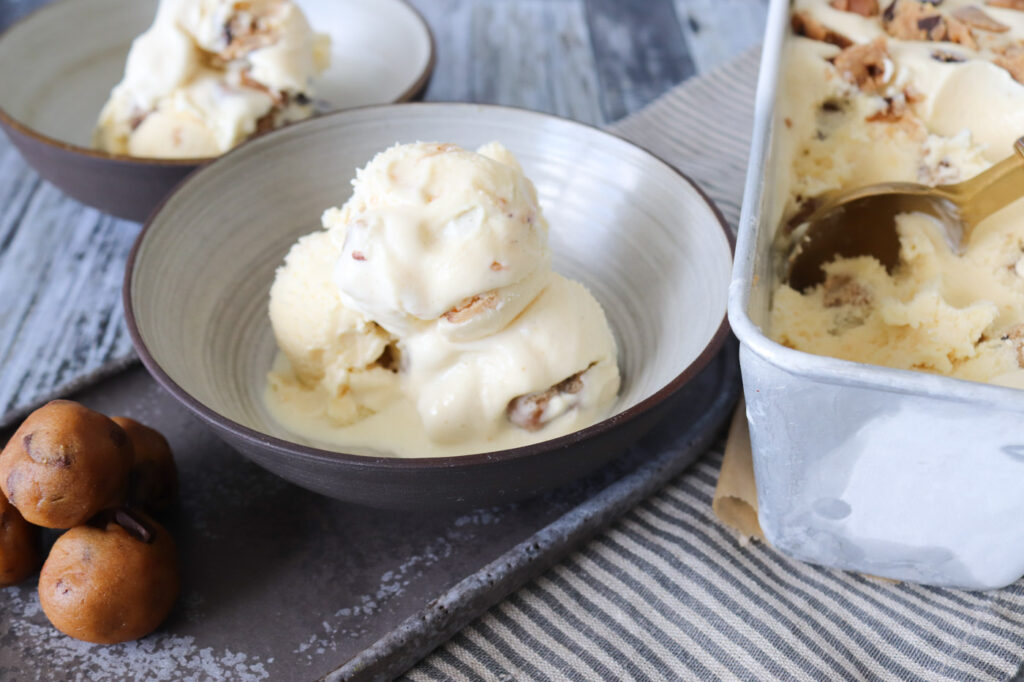 Den Bedste Vaniljeis Med Cookie Dough