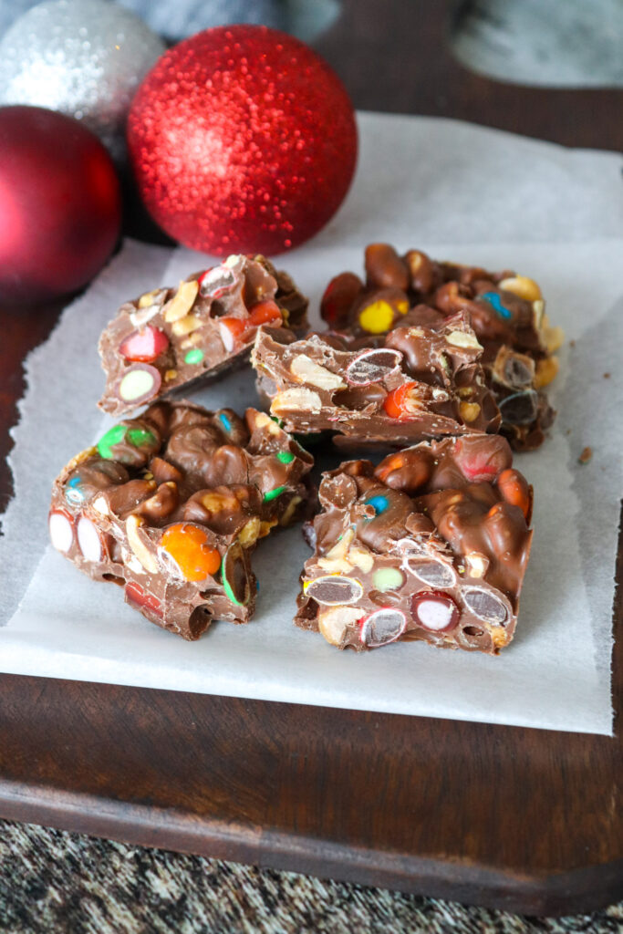 Chokoladebrud - Chokoladebrud Med Tivolistænger, M&Ms Og Peanuts