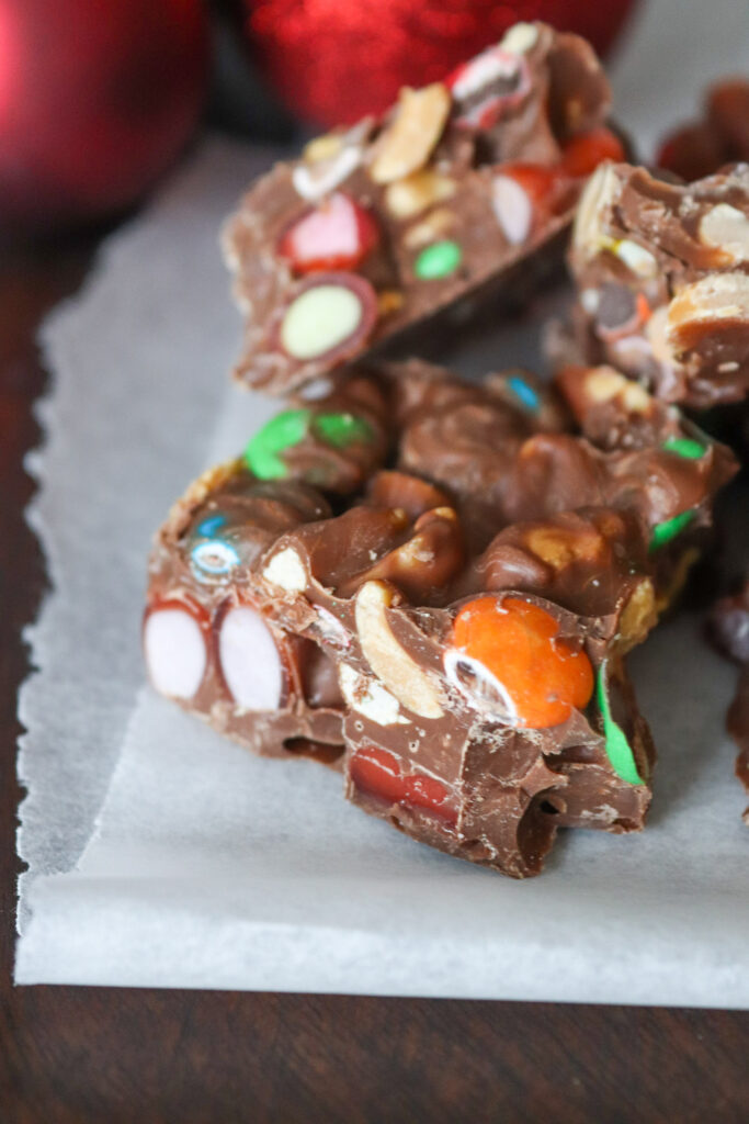 Chokoladebrud - Chokoladebrud Med Tivolistænger, M&Ms Og Peanuts