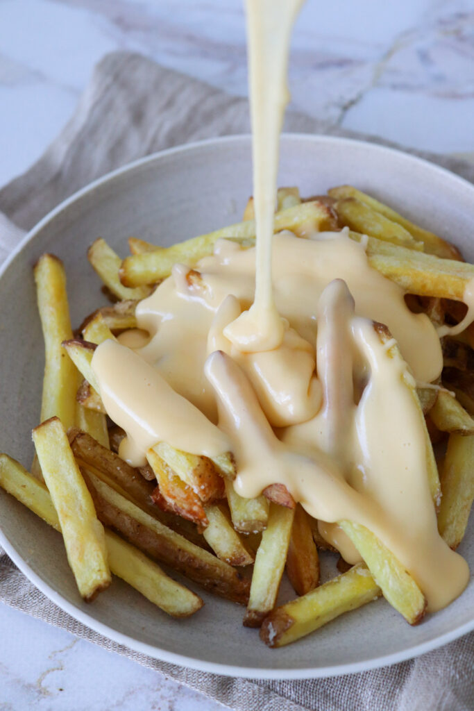 Ostedip - Den Bedste Ostesauce - God Til Cheese Fries