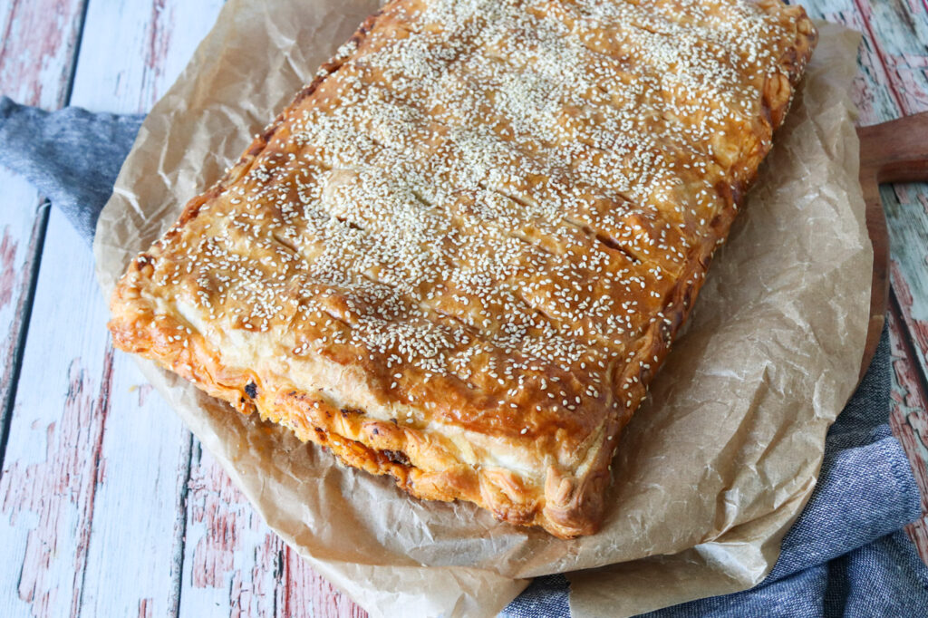 Nem Taco Tærte Med Oksekød, Majs, Butterdej Og Flødeost