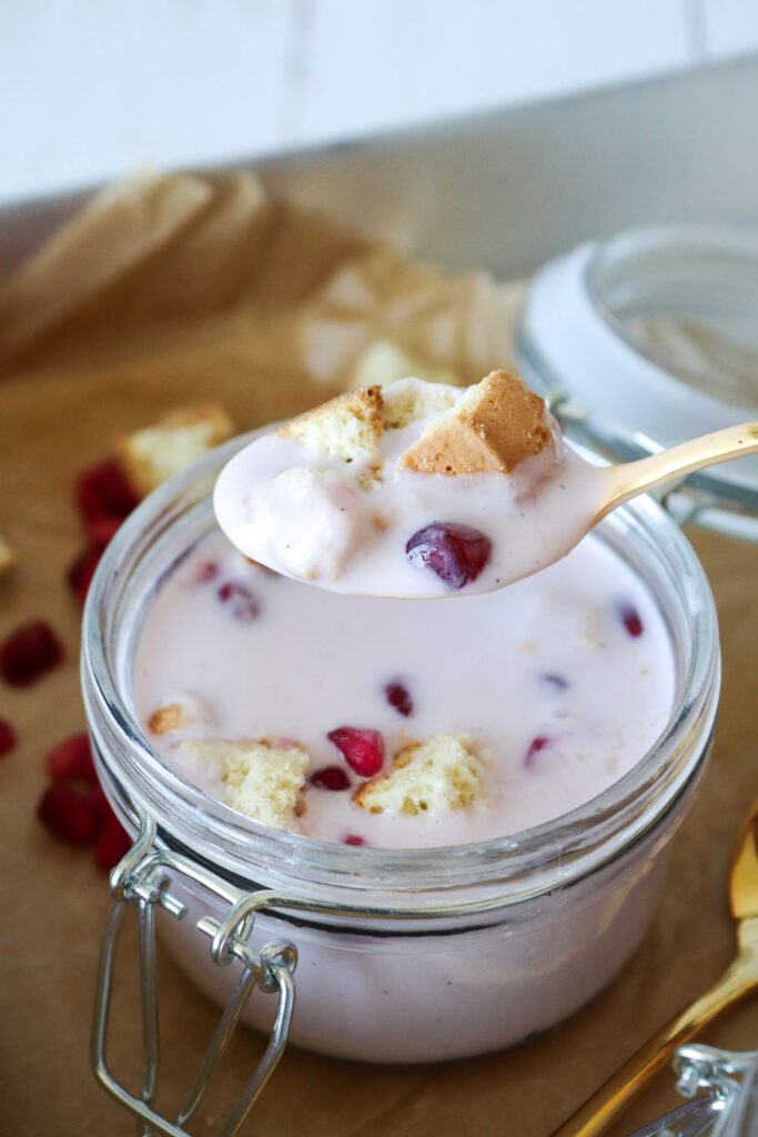 Granatæblekoldskål - Hjemmelavet Koldskål - Opskrift på Koldskål