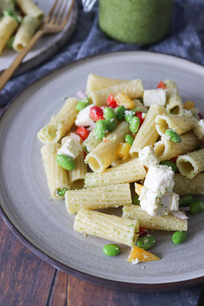 Pastasalat Med Hjemmelavet Pesto