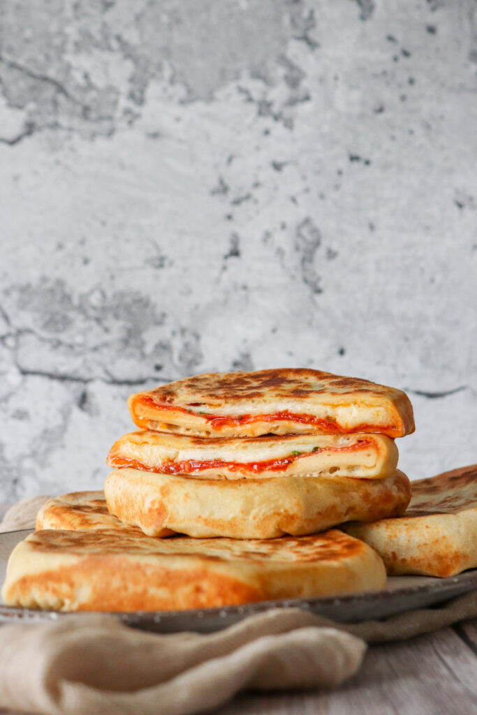 Naan Med Chorizo Og Ost