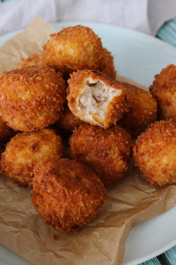 Kroketter Med Confiteret And - Kartoffelkroketter Med And