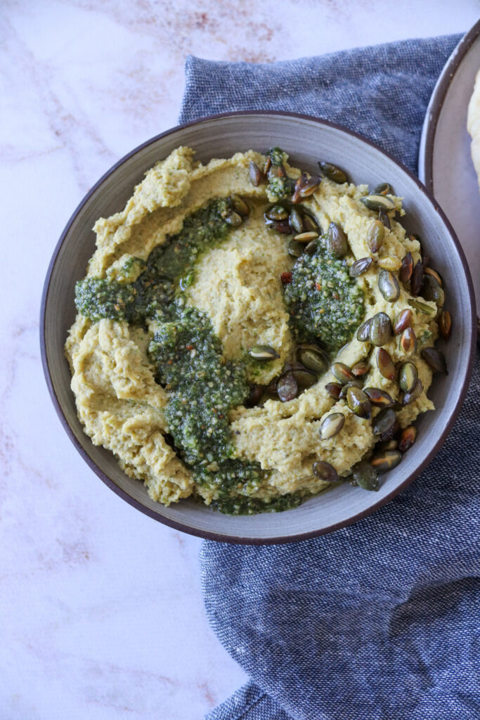 Kikærtedip Med Græskarkernepesto - Opskrift På Kikærtecreme