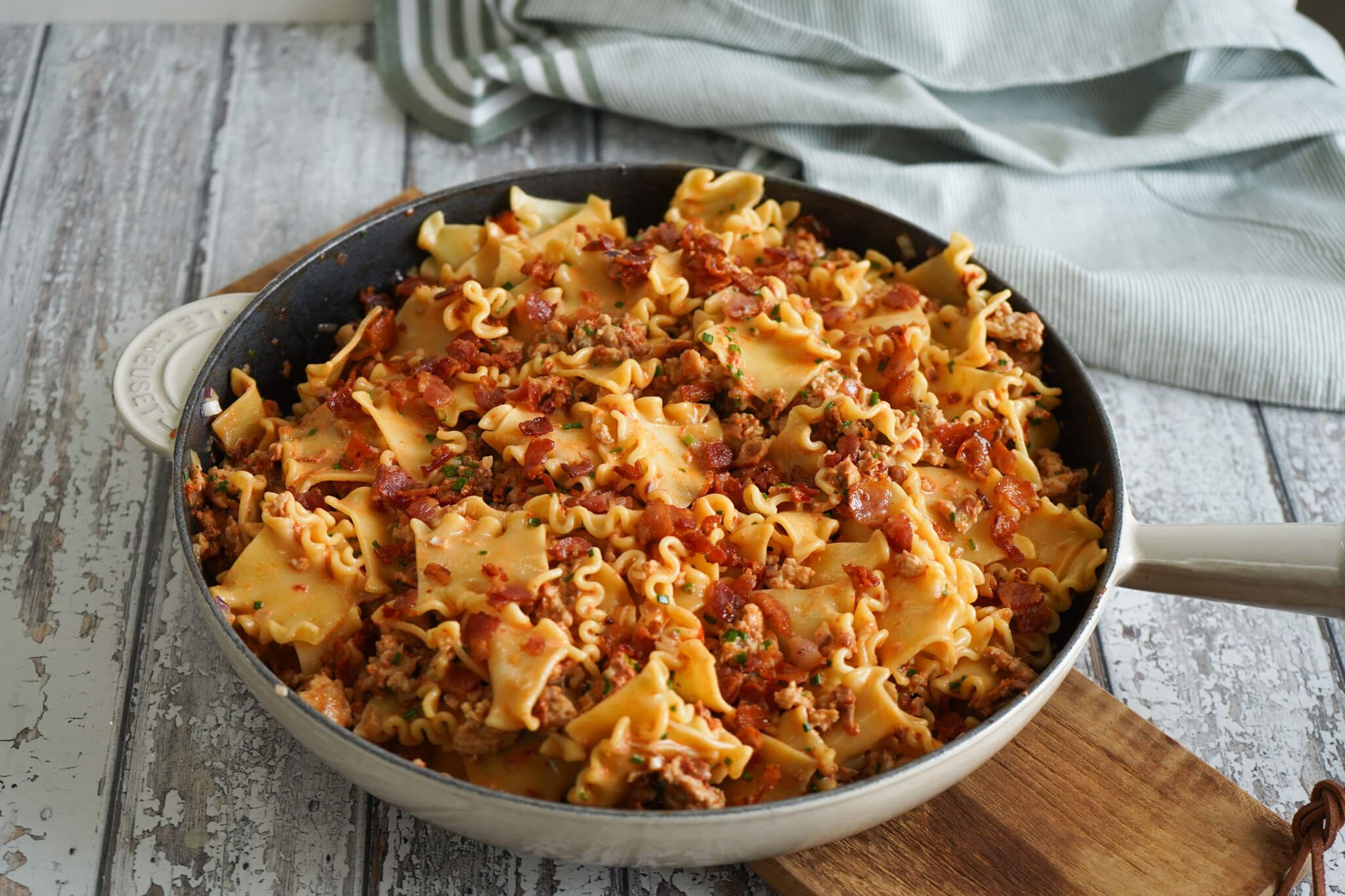 Pastaret med soltørrede tomater og kylling