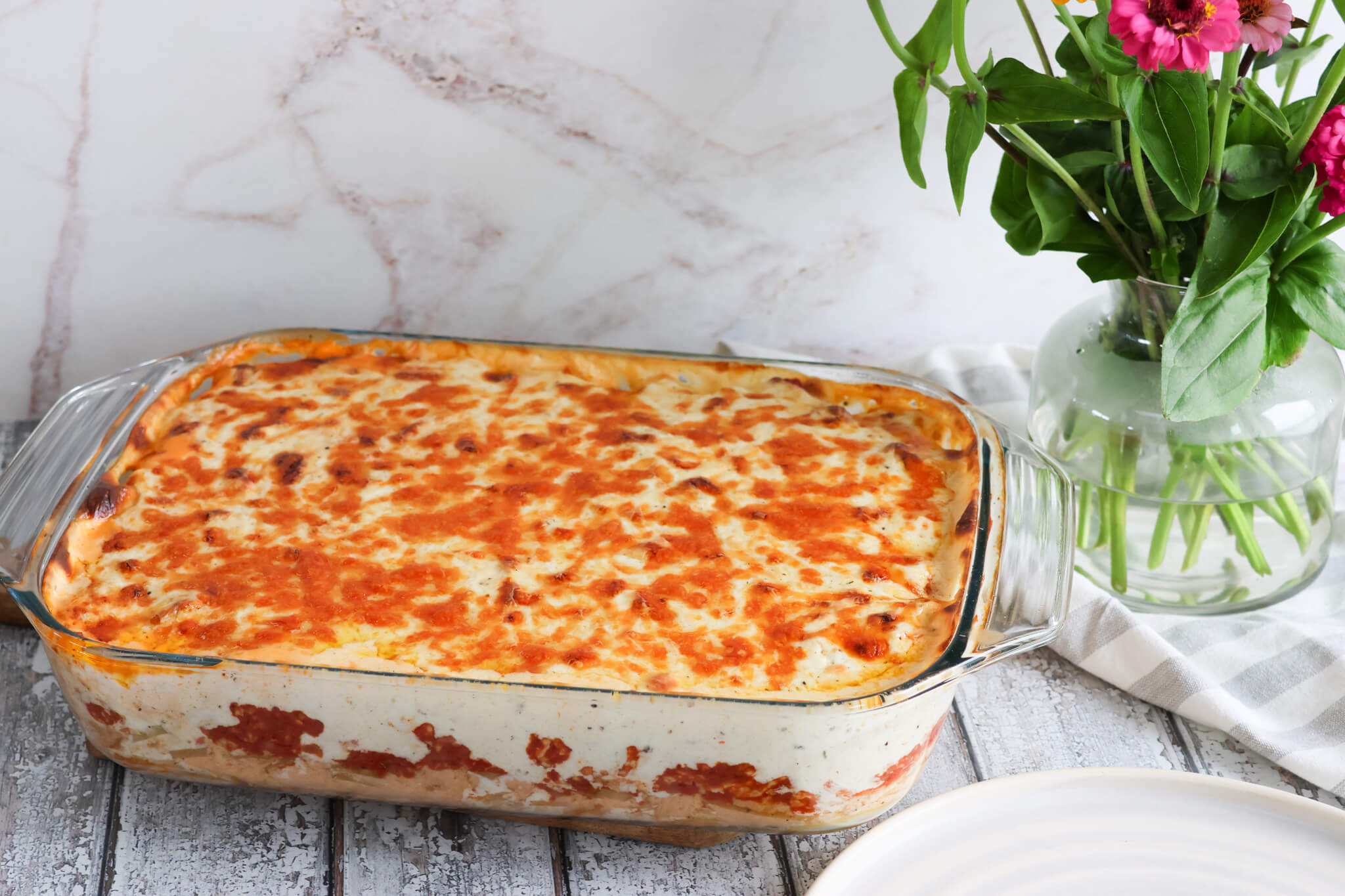 Kartoffelfad med kylling og pikantost