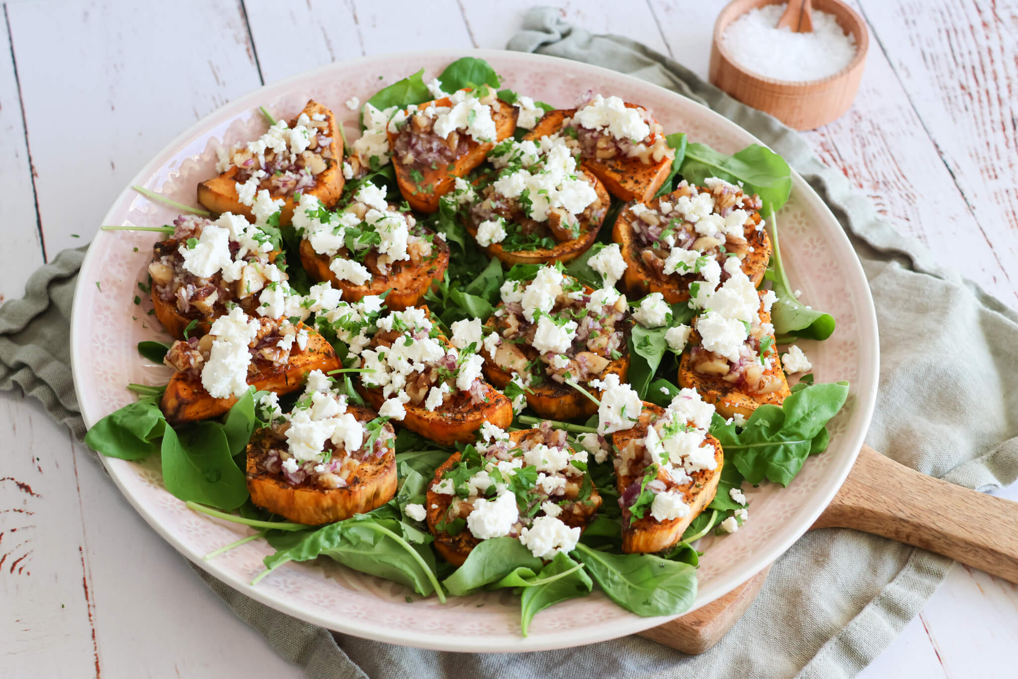 Søde kartofler med honning, valnødder og feta