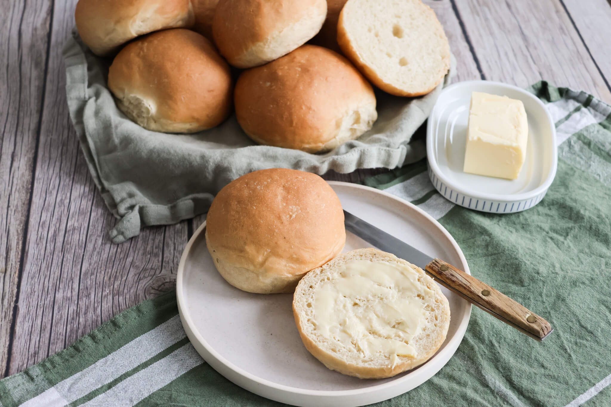 Krydderboller med smør