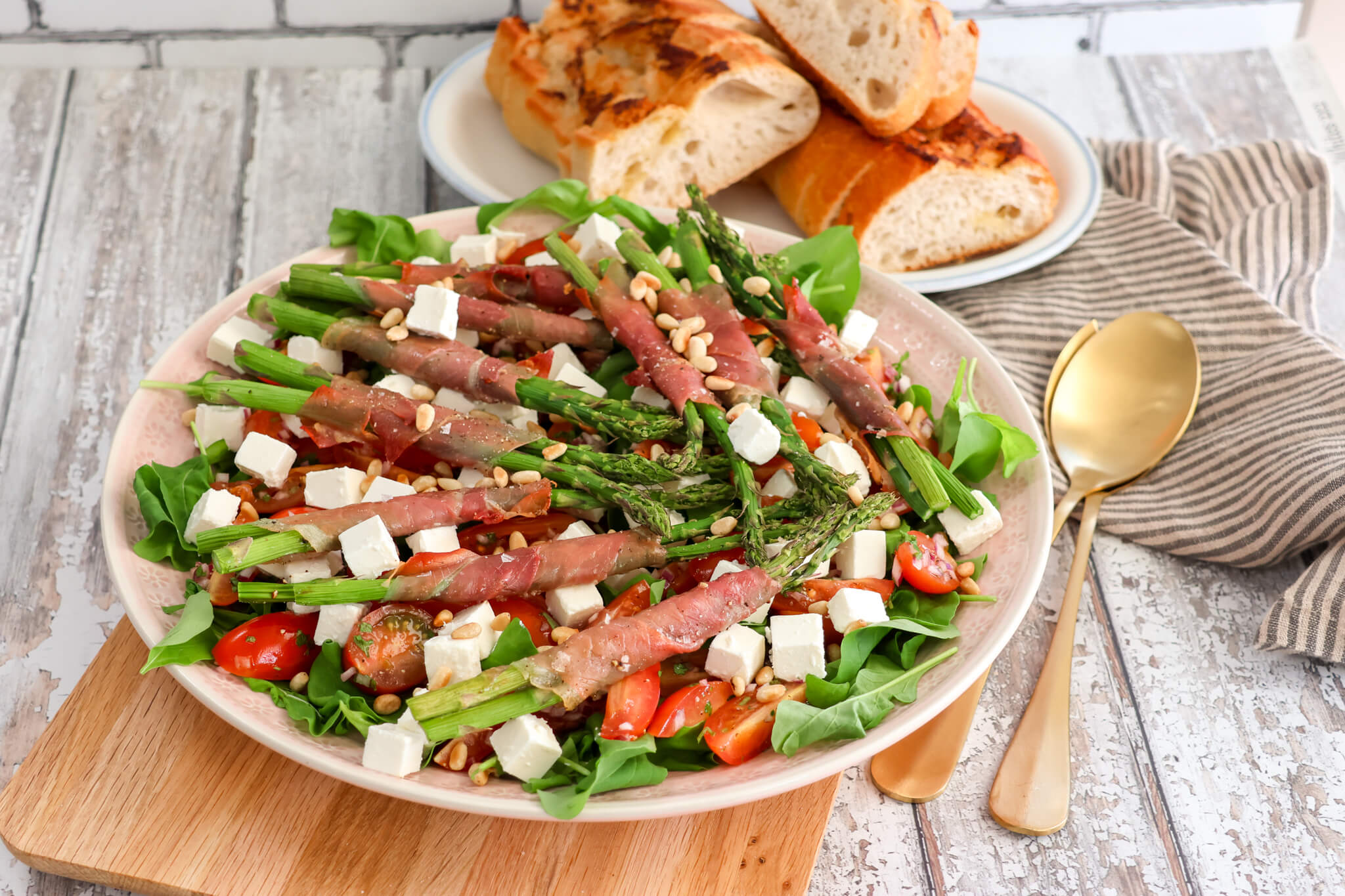 Aspargessalat med prosciutto